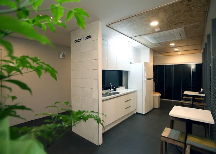 Kstar Metro 酒店